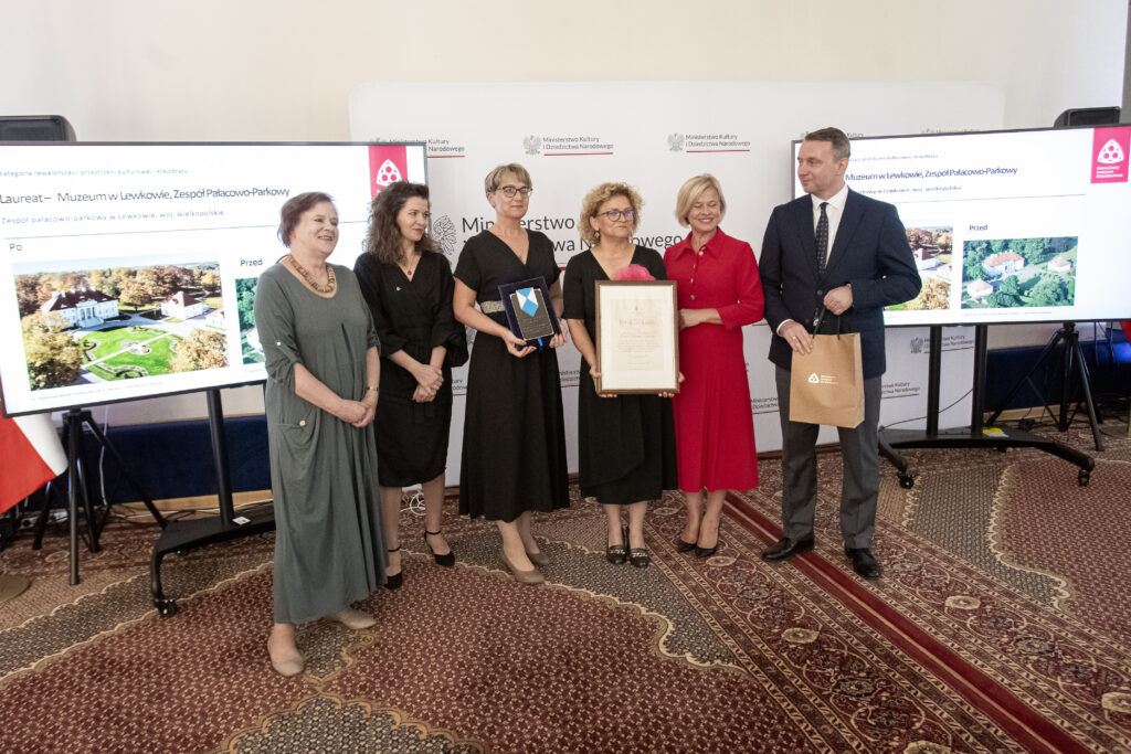 Laureat w kategorii rewaloryzacji przestrzeni kulturowej i krajobrazu - Muzeum w Lewkowie - Zespół Pałacowo-Parkowy, fot. Magda Starowieyska